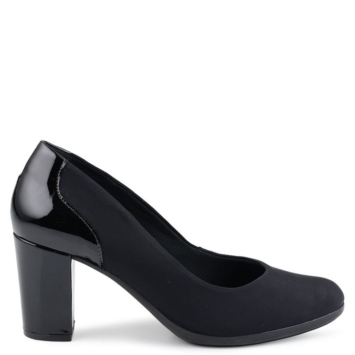 scarpin salto diferente