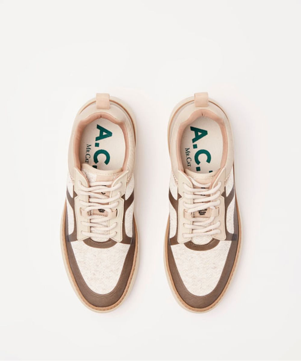 SAT005-AR_05.jpg