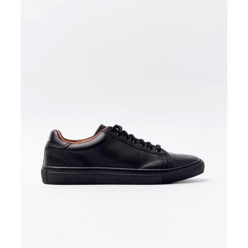 TENIS-LEGENDS---ALL-BLACK-01