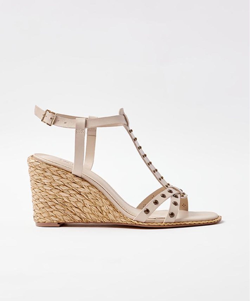 SANDALIA-ANABELA-TIRA-TACHAS---OFF-WHITE-01