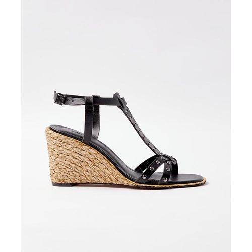SANDALIA-ANABELA-TIRA-TACHAS---PRETO-01