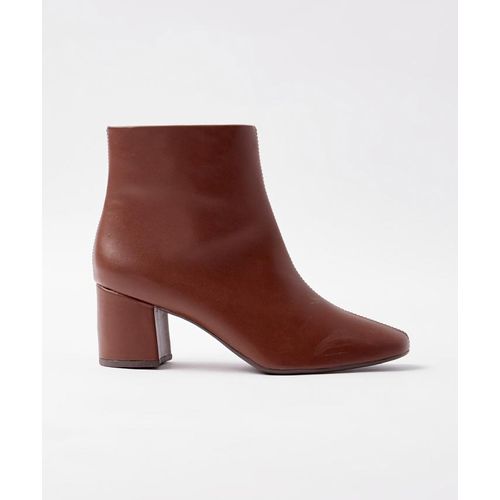 BOTA-BASIC-SALTO-QUADRADO---CAFE-01