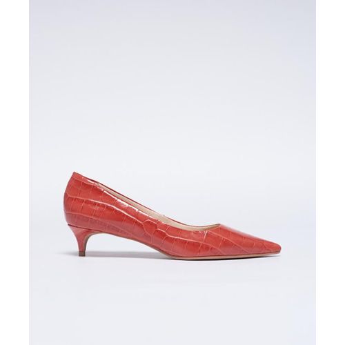 SCARPIN-COURO-CROCO-BICO-FINO---OCRE-01