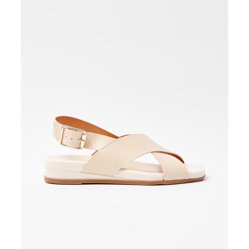 RASTEIRA-COURO-FLAT-CRUZADA---OFF-WHITE-01