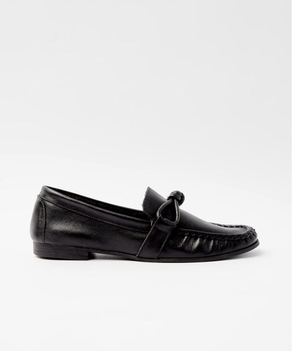 MOCASSIM-COURO-LACO---PRETO-01