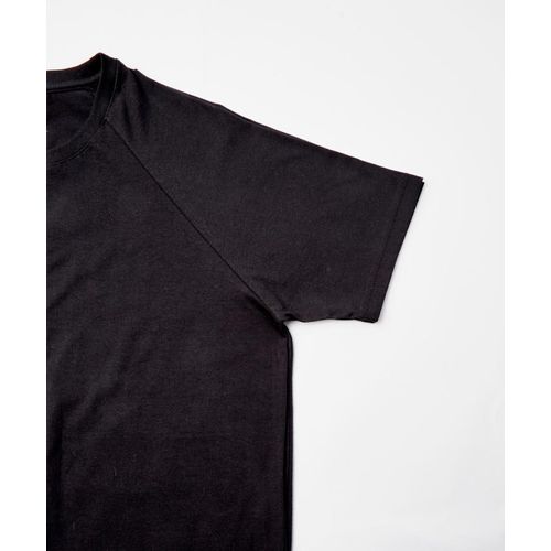 T-SHIRT-RAGLAN---PRETO-02