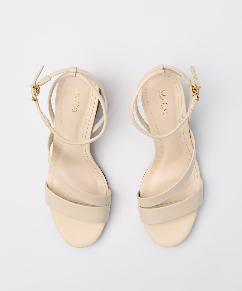 SANDÁLIA SALTO BLOCO TIRA COURO CRUZADA OFF WHITE - Mr Cat - Mobile