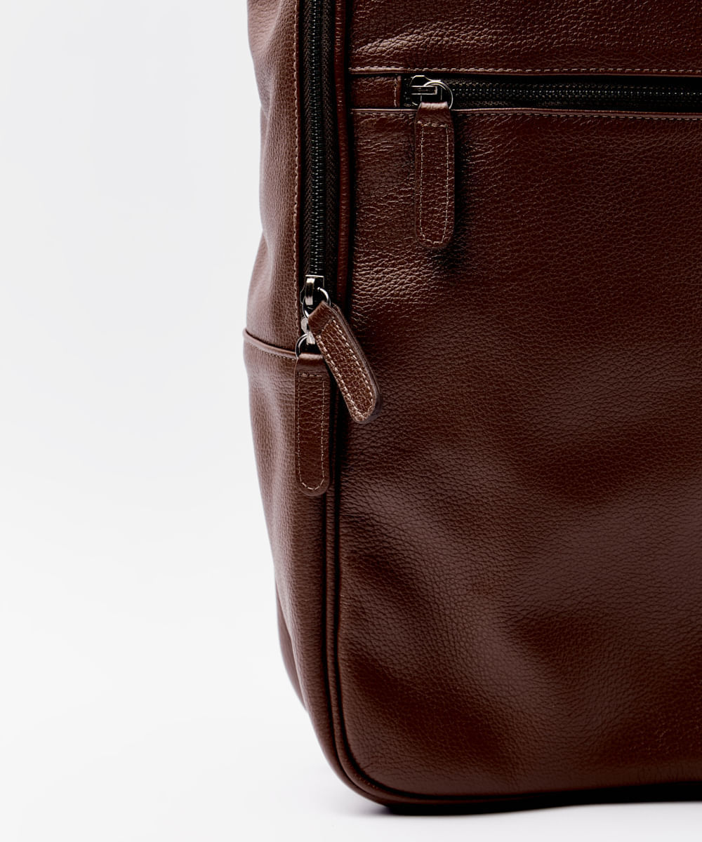 mochila-couro-minimal-mouro-hmo921-mr_5